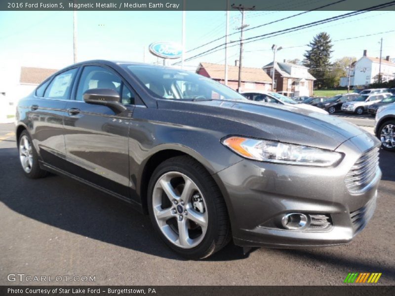 Magnetic Metallic / Medium Earth Gray 2016 Ford Fusion S