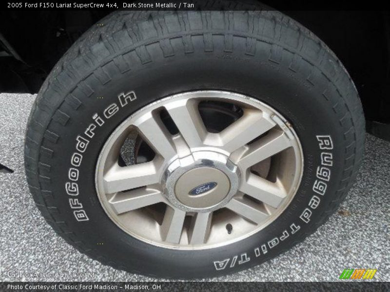 Dark Stone Metallic / Tan 2005 Ford F150 Lariat SuperCrew 4x4