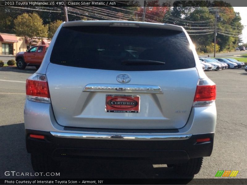 Classic Silver Metallic / Ash 2013 Toyota Highlander V6 4WD