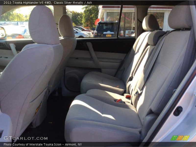 Classic Silver Metallic / Ash 2013 Toyota Highlander V6 4WD