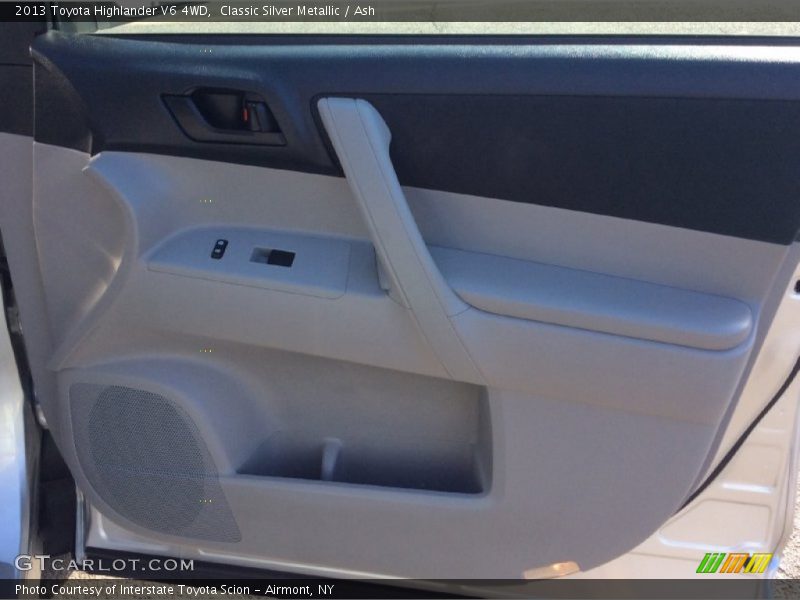 Classic Silver Metallic / Ash 2013 Toyota Highlander V6 4WD