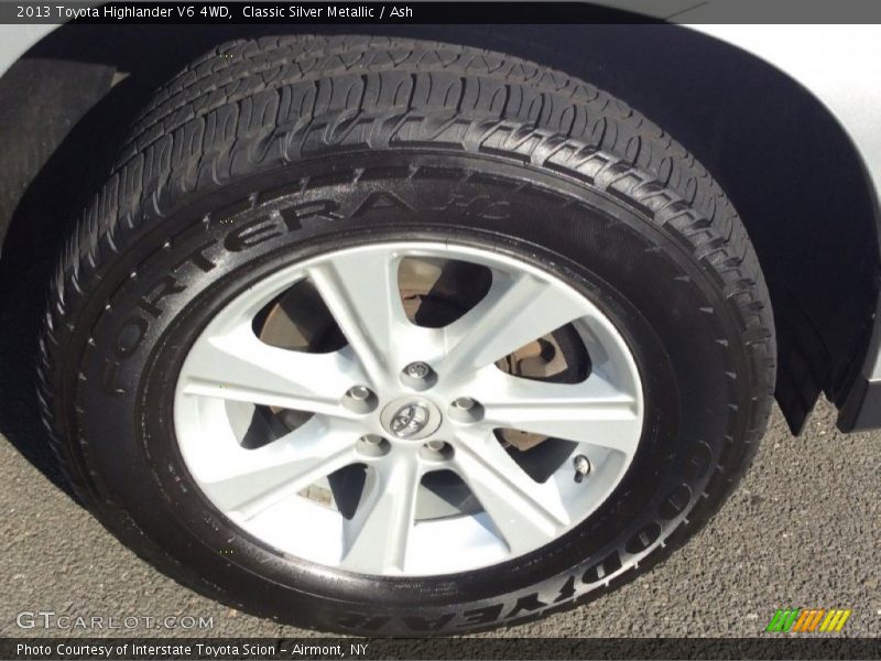 Classic Silver Metallic / Ash 2013 Toyota Highlander V6 4WD