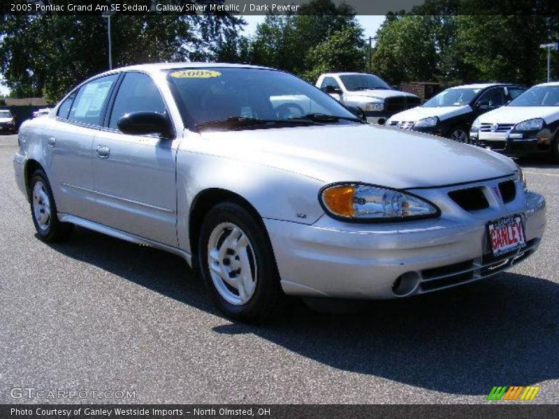 Galaxy Silver Metallic / Dark Pewter 2005 Pontiac Grand Am SE Sedan