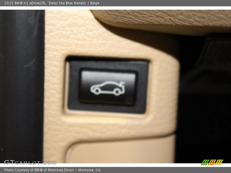 Deep Sea Blue Metallic / Beige 2015 BMW X1 sDrive28i