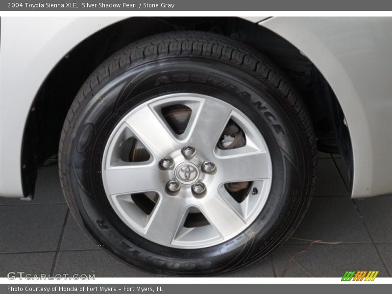Silver Shadow Pearl / Stone Gray 2004 Toyota Sienna XLE
