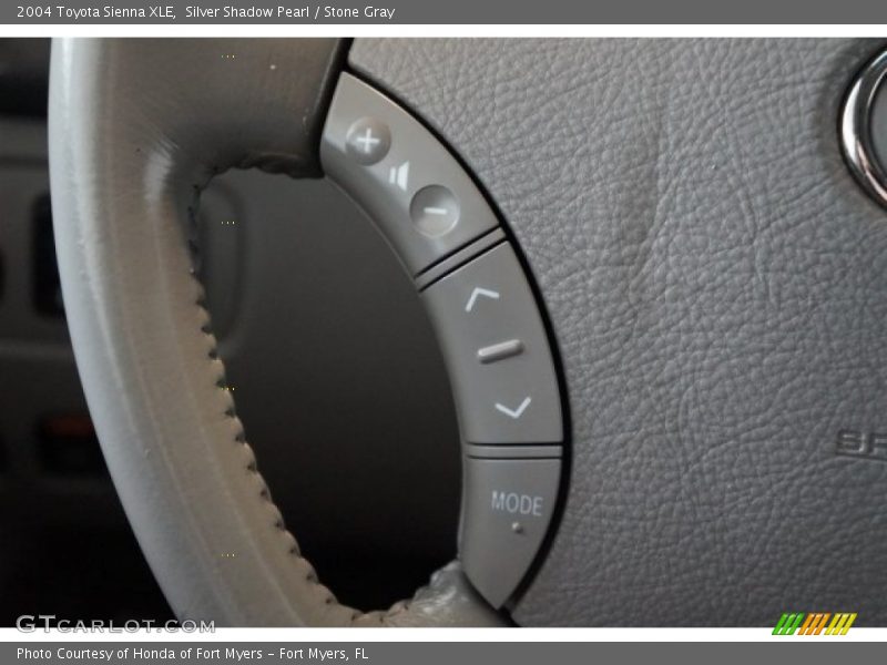 Silver Shadow Pearl / Stone Gray 2004 Toyota Sienna XLE