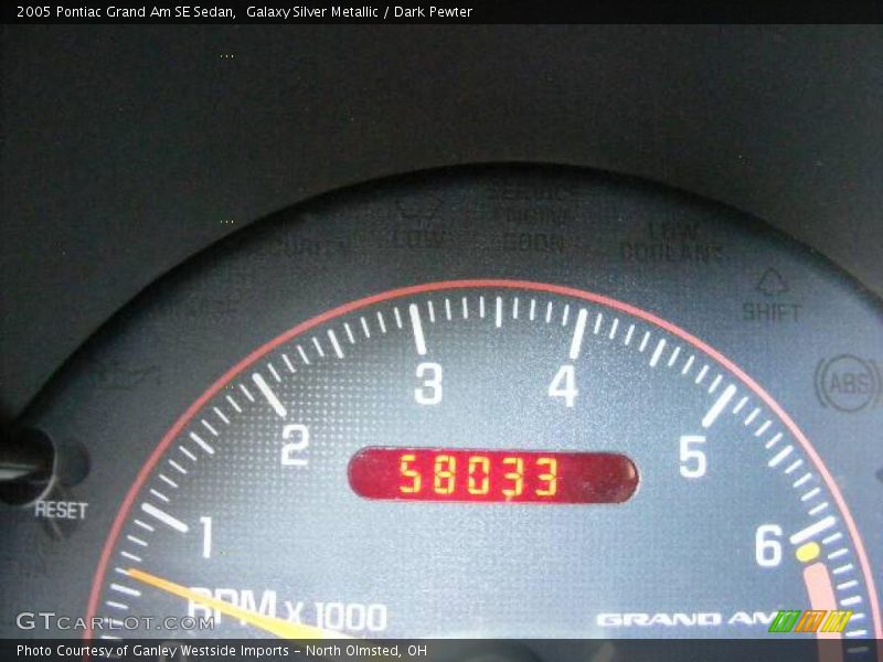 Galaxy Silver Metallic / Dark Pewter 2005 Pontiac Grand Am SE Sedan