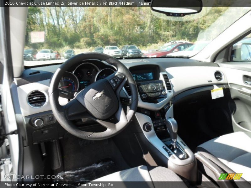 Silver Ice Metallic / Jet Black/Medium Titanium 2016 Chevrolet Cruze Limited LS