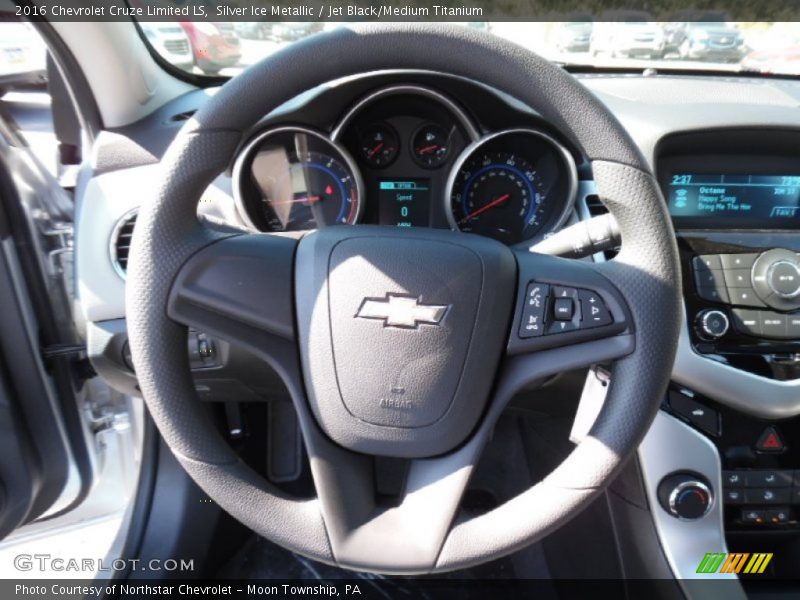 Silver Ice Metallic / Jet Black/Medium Titanium 2016 Chevrolet Cruze Limited LS