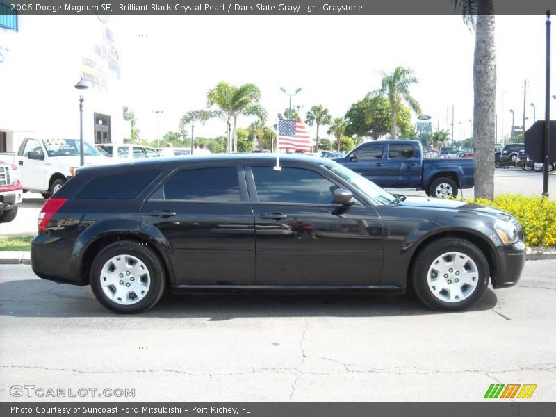 Brilliant Black Crystal Pearl / Dark Slate Gray/Light Graystone 2006 Dodge Magnum SE