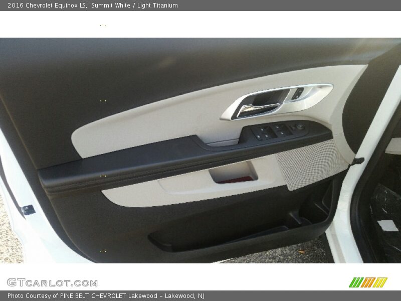 Summit White / Light Titanium 2016 Chevrolet Equinox LS