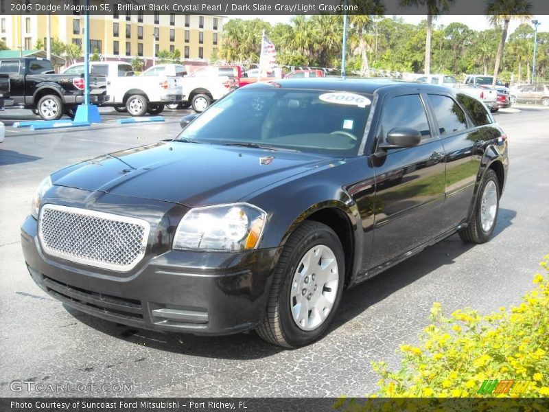 Brilliant Black Crystal Pearl / Dark Slate Gray/Light Graystone 2006 Dodge Magnum SE