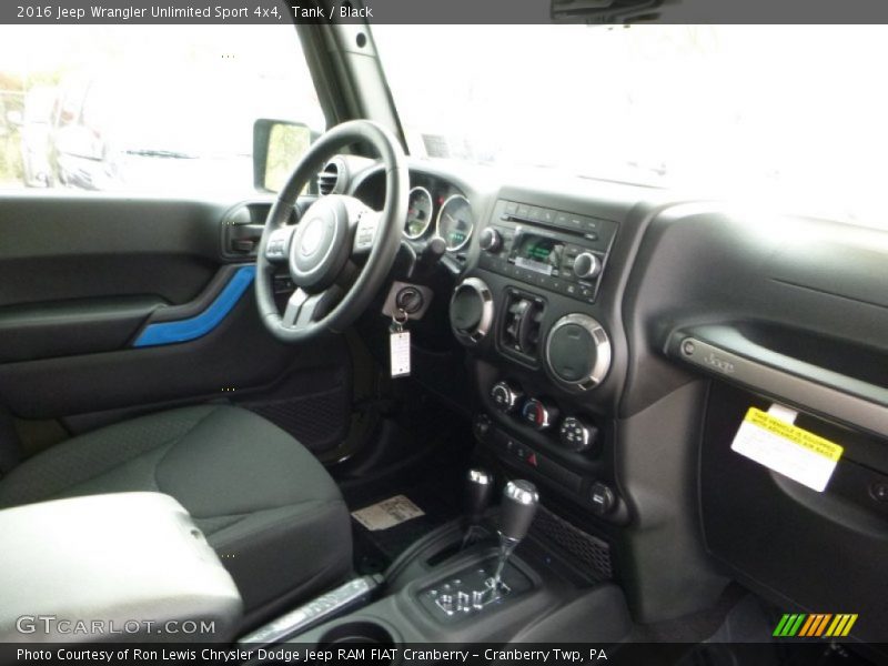 Tank / Black 2016 Jeep Wrangler Unlimited Sport 4x4