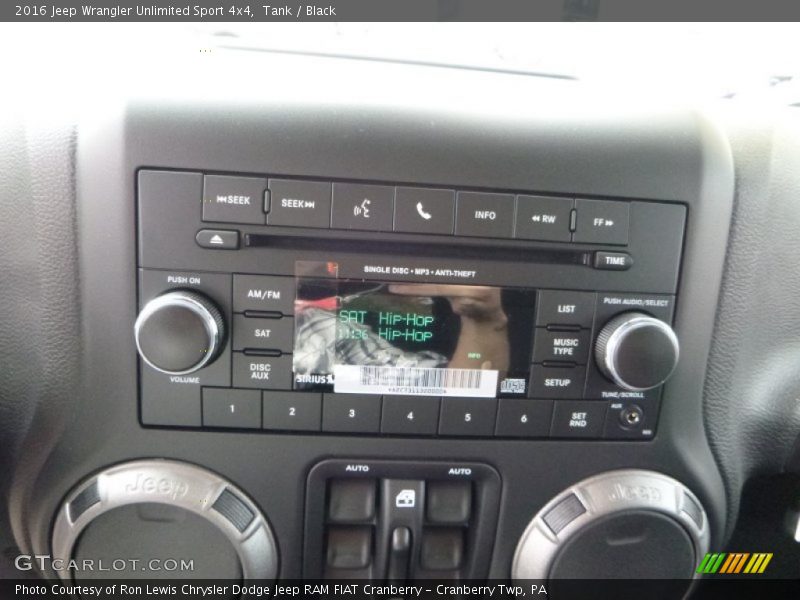 Tank / Black 2016 Jeep Wrangler Unlimited Sport 4x4