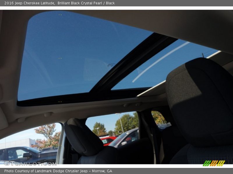Brilliant Black Crystal Pearl / Black 2016 Jeep Cherokee Latitude