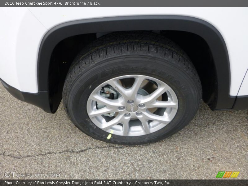 Bright White / Black 2016 Jeep Cherokee Sport 4x4