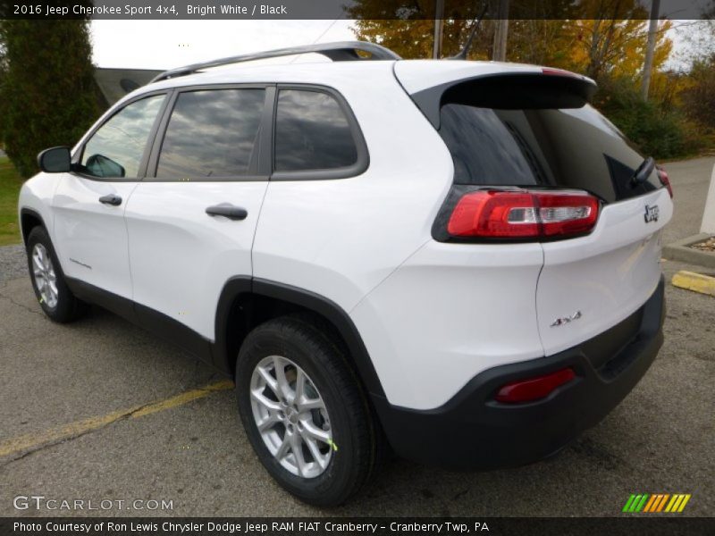 Bright White / Black 2016 Jeep Cherokee Sport 4x4