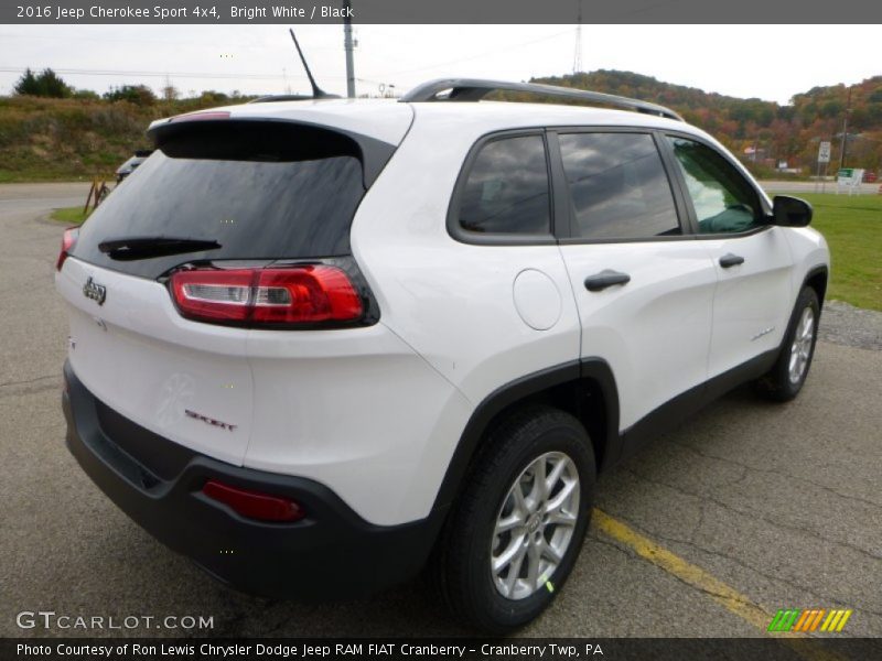 Bright White / Black 2016 Jeep Cherokee Sport 4x4