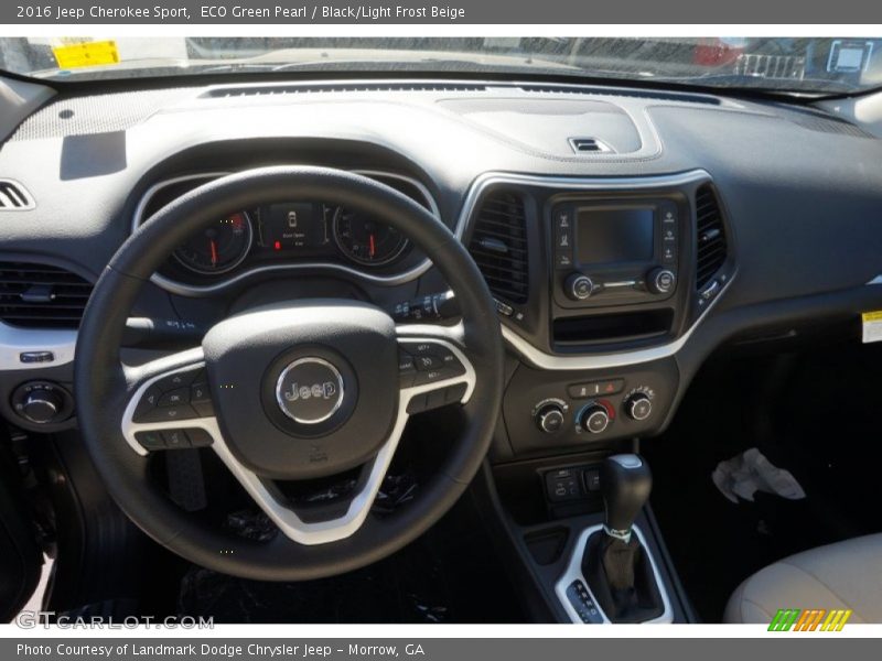 ECO Green Pearl / Black/Light Frost Beige 2016 Jeep Cherokee Sport