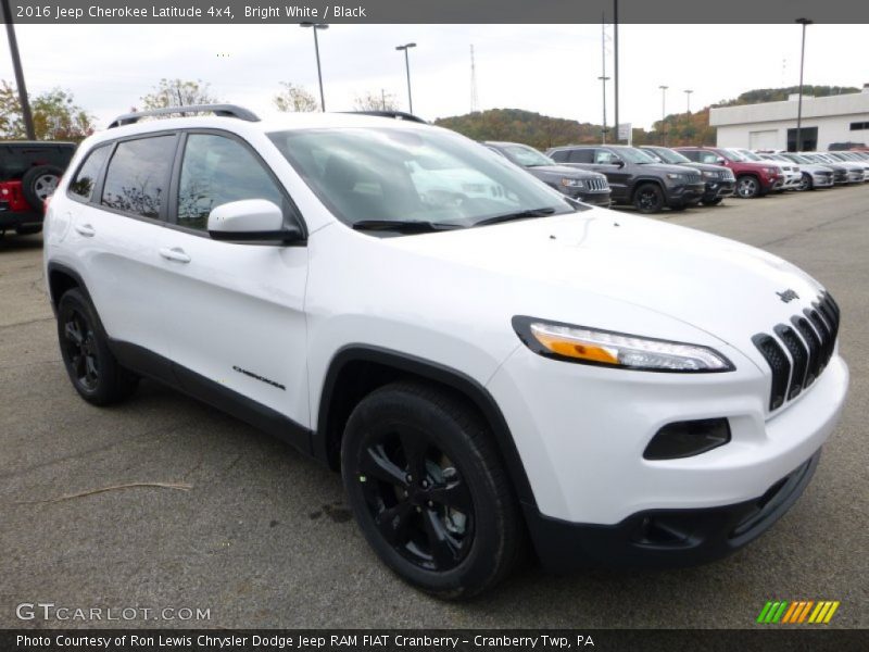 Bright White / Black 2016 Jeep Cherokee Latitude 4x4