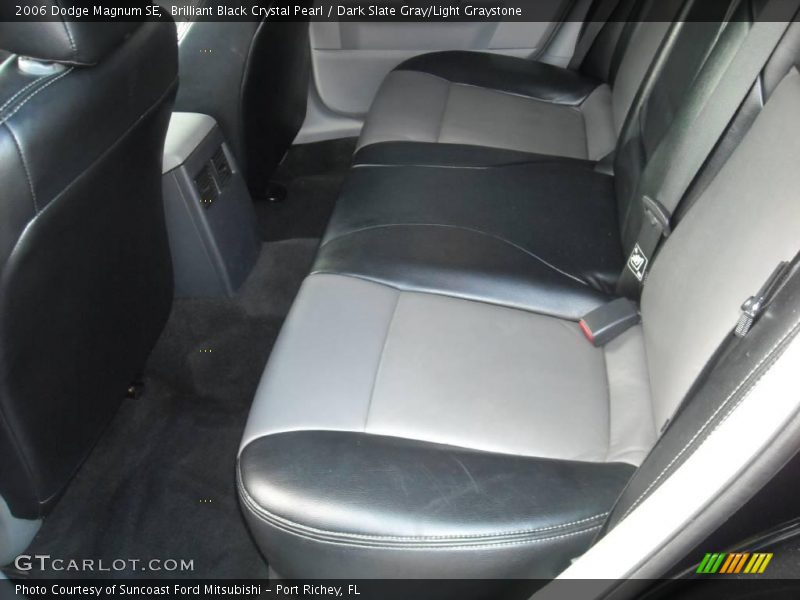 Brilliant Black Crystal Pearl / Dark Slate Gray/Light Graystone 2006 Dodge Magnum SE