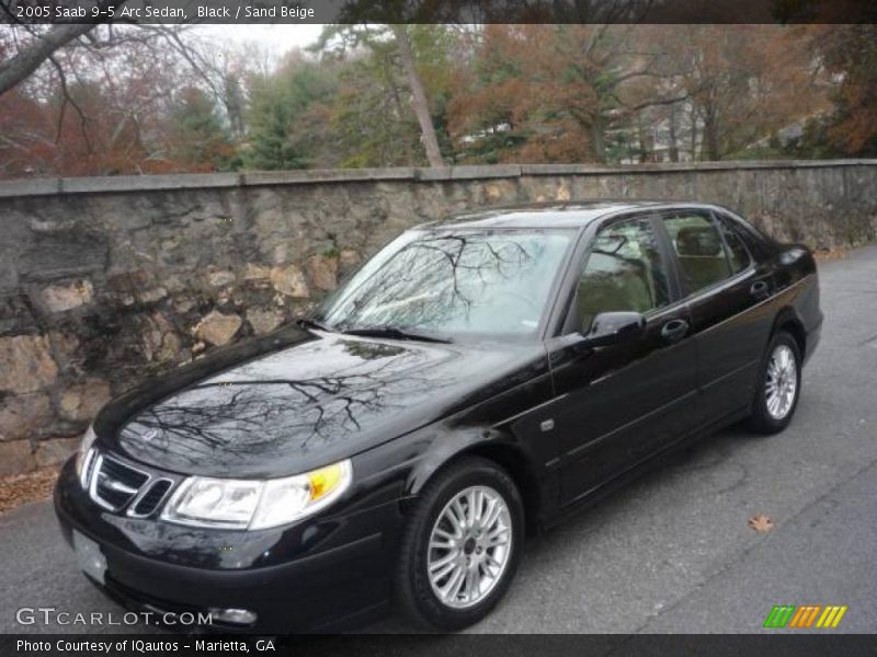 Black / Sand Beige 2005 Saab 9-5 Arc Sedan