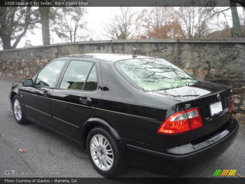 Black / Sand Beige 2005 Saab 9-5 Arc Sedan