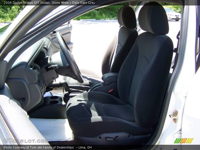 Stone White / Dark Slate Grey 2006 Dodge Stratus SXT Sedan