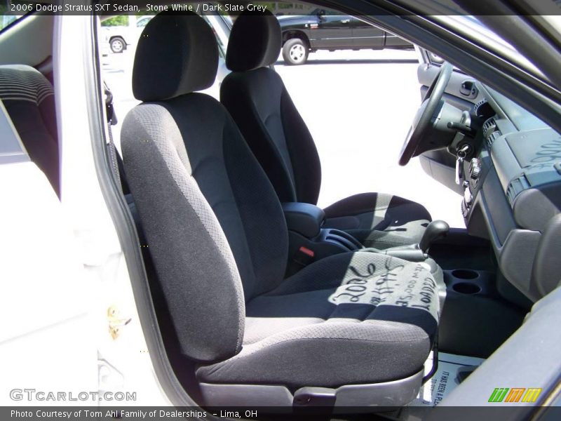 Stone White / Dark Slate Grey 2006 Dodge Stratus SXT Sedan