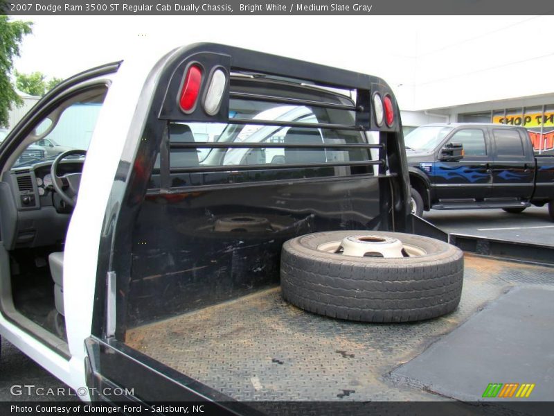 Bright White / Medium Slate Gray 2007 Dodge Ram 3500 ST Regular Cab Dually Chassis
