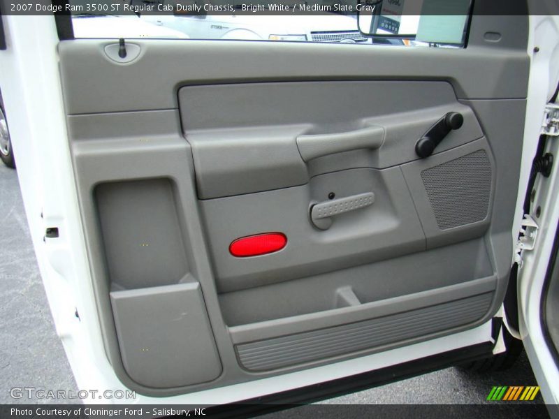 Bright White / Medium Slate Gray 2007 Dodge Ram 3500 ST Regular Cab Dually Chassis