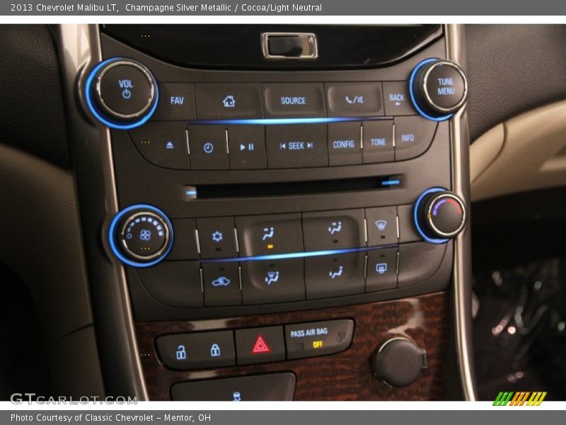 Champagne Silver Metallic / Cocoa/Light Neutral 2013 Chevrolet Malibu LT