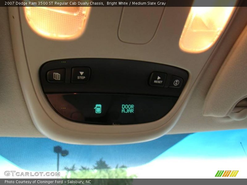 Bright White / Medium Slate Gray 2007 Dodge Ram 3500 ST Regular Cab Dually Chassis