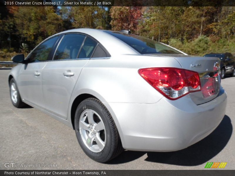 Silver Ice Metallic / Jet Black 2016 Chevrolet Cruze Limited LT