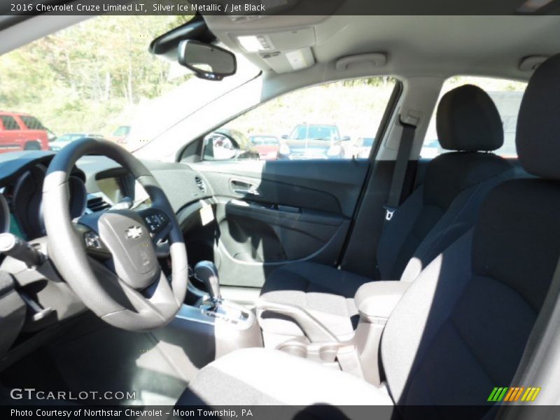 Silver Ice Metallic / Jet Black 2016 Chevrolet Cruze Limited LT