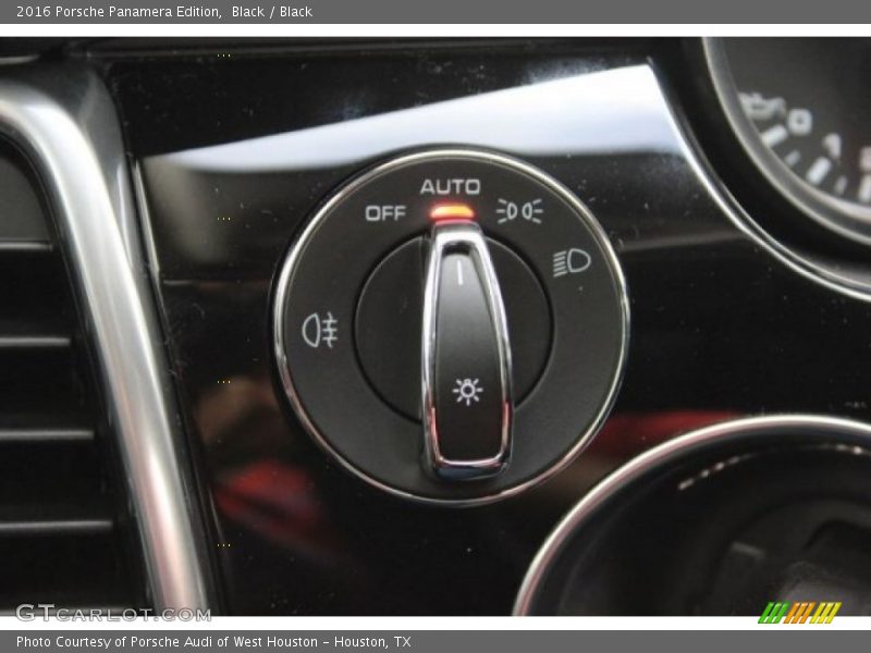Controls of 2016 Panamera Edition