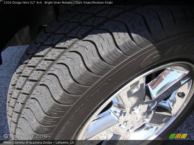 Bright Silver Metallic / Dark Khaki/Medium Khaki 2009 Dodge Nitro SLT 4x4