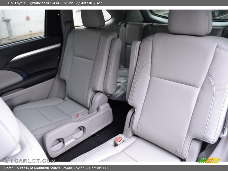 Silver Sky Metallic / Ash 2015 Toyota Highlander XLE AWD