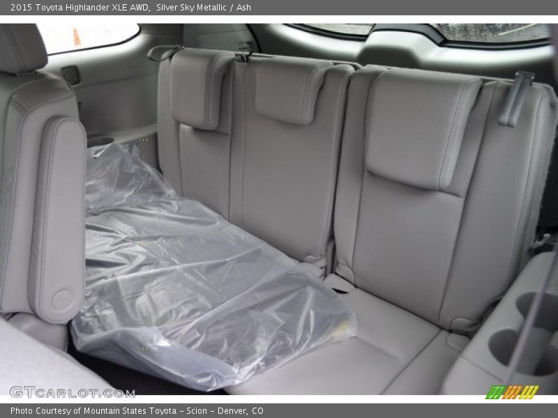 Silver Sky Metallic / Ash 2015 Toyota Highlander XLE AWD