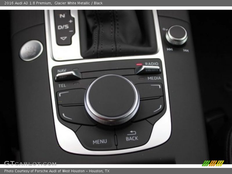 Glacier White Metallic / Black 2016 Audi A3 1.8 Premium