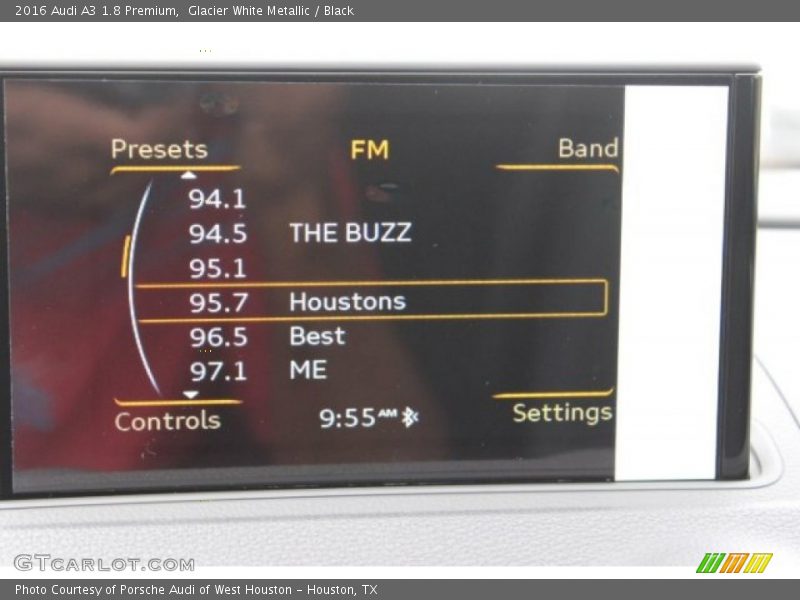 Glacier White Metallic / Black 2016 Audi A3 1.8 Premium