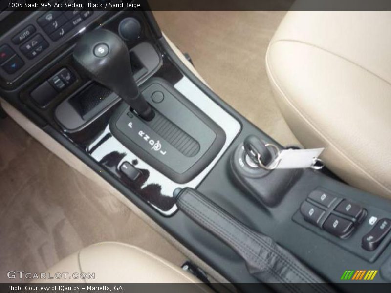 Black / Sand Beige 2005 Saab 9-5 Arc Sedan