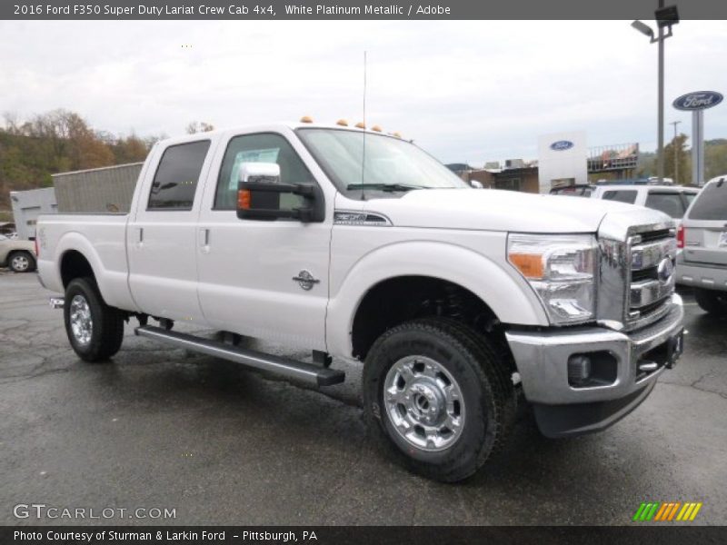 Front 3/4 View of 2016 F350 Super Duty Lariat Crew Cab 4x4