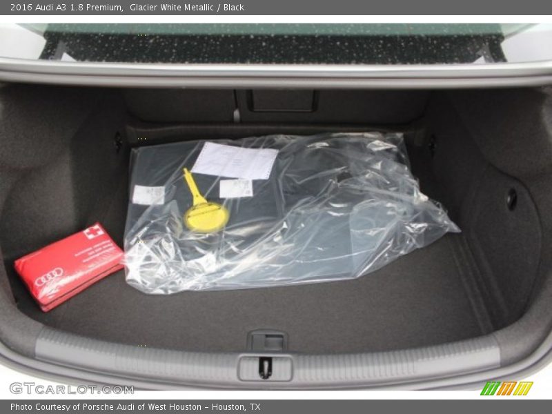 Glacier White Metallic / Black 2016 Audi A3 1.8 Premium