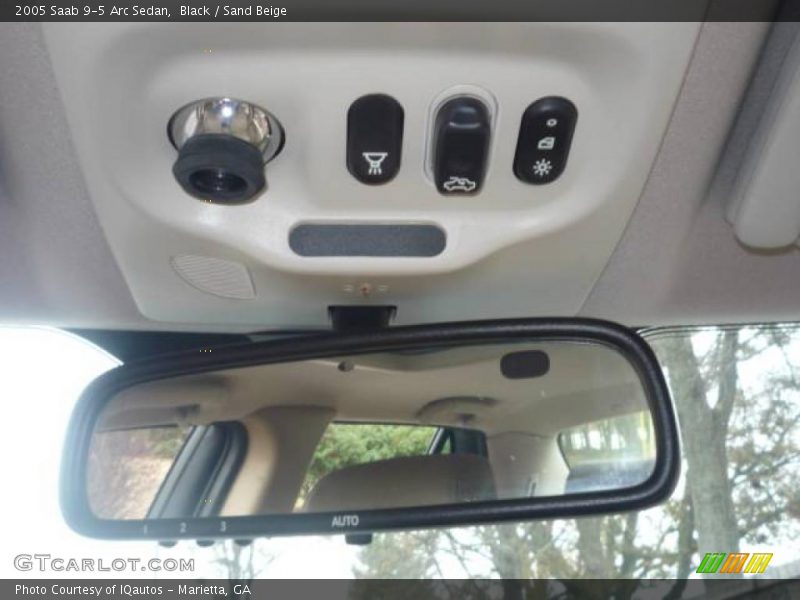 Black / Sand Beige 2005 Saab 9-5 Arc Sedan