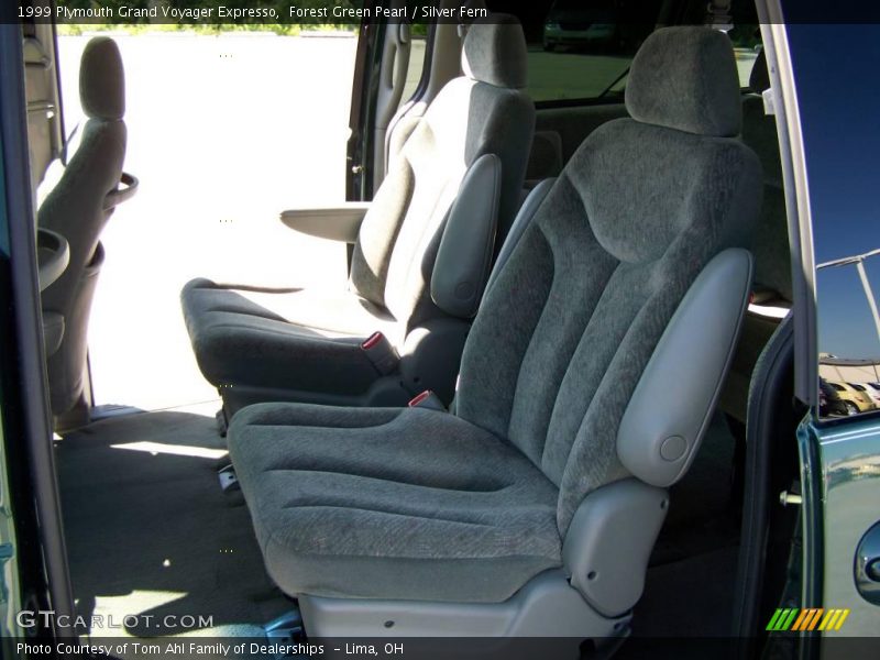 Forest Green Pearl / Silver Fern 1999 Plymouth Grand Voyager Expresso