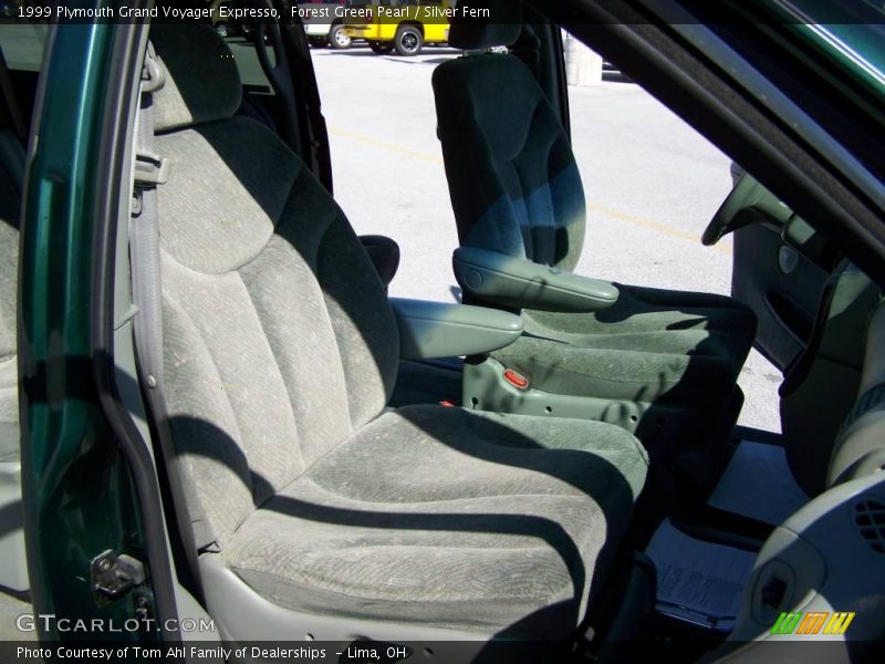 Forest Green Pearl / Silver Fern 1999 Plymouth Grand Voyager Expresso