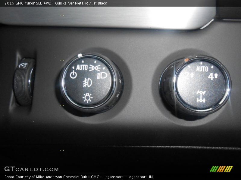 Quicksilver Metallic / Jet Black 2016 GMC Yukon SLE 4WD