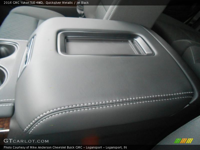Quicksilver Metallic / Jet Black 2016 GMC Yukon SLE 4WD