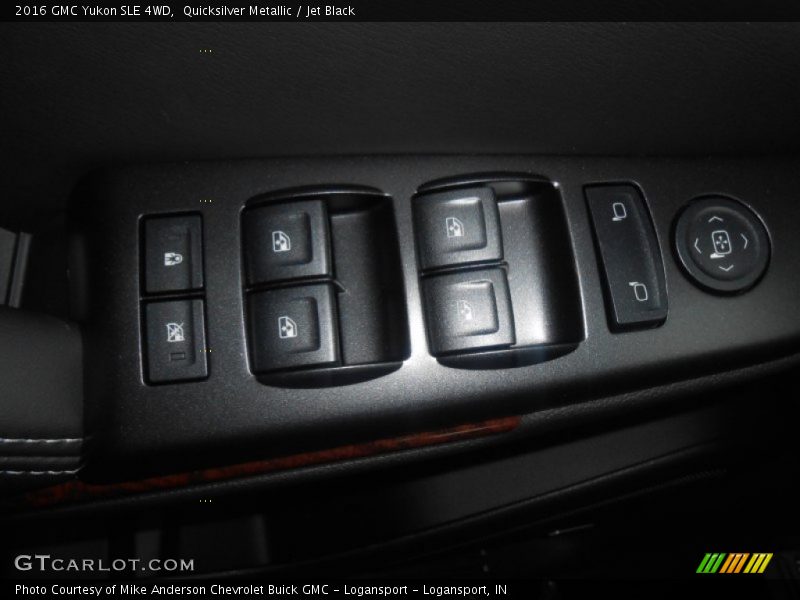 Quicksilver Metallic / Jet Black 2016 GMC Yukon SLE 4WD